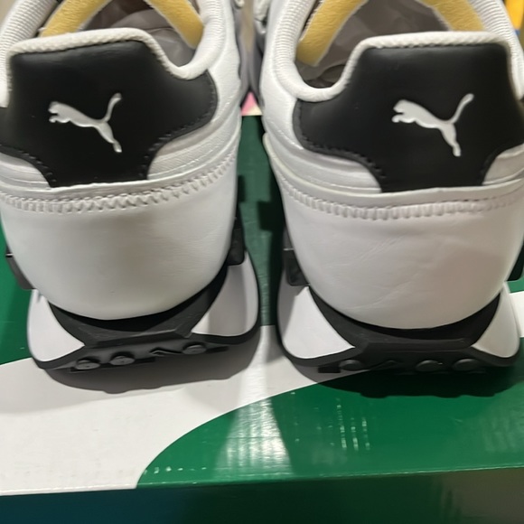 Brand new shoes for sale for men white and black 100% authentic - Picture 5 of 9